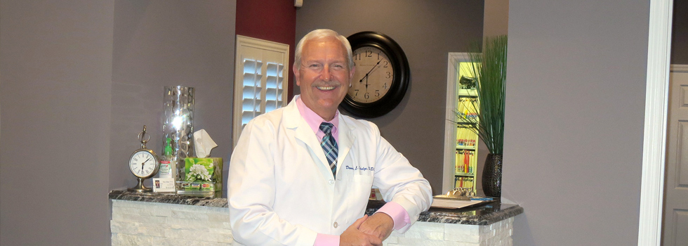 dentist-at-reception-desk